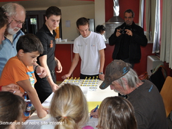 Manche qualifiquative du championnat de France de montage mouches au Foyer Saint- Martin à Lapoutroie