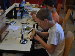 Manche qualifiquative du championnat de France de montage mouches au Foyer Saint- Martin à Lapoutroie